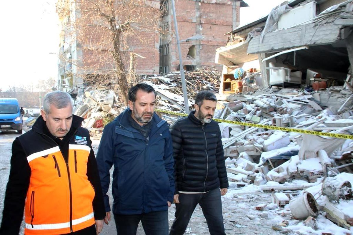Başkan Şerifoğulları, "Yaraların en hızlı şekilde sarılması için çalışmalarımızı sürdürüyoruz"