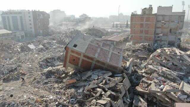 Depremin merkez üssü Kahramanmaraş'ta son durum böyle! Şehir koskoca enkaz yığını Depremin merkez üssü Kahramanmaraş'ta son durum böyle! Şehir koskoca enkaz yığını