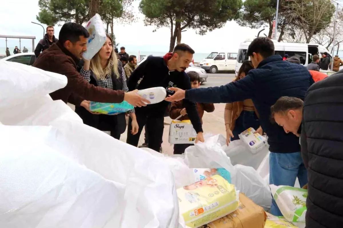 Depremzede aileler Ünye\'ye gelmeye başladı