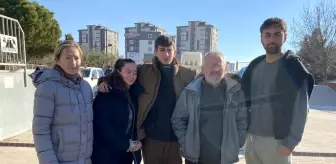 İki büyük Türkiye depreminde de görev yapan Türk-Rus aile, insanların yaralarını sarıyor