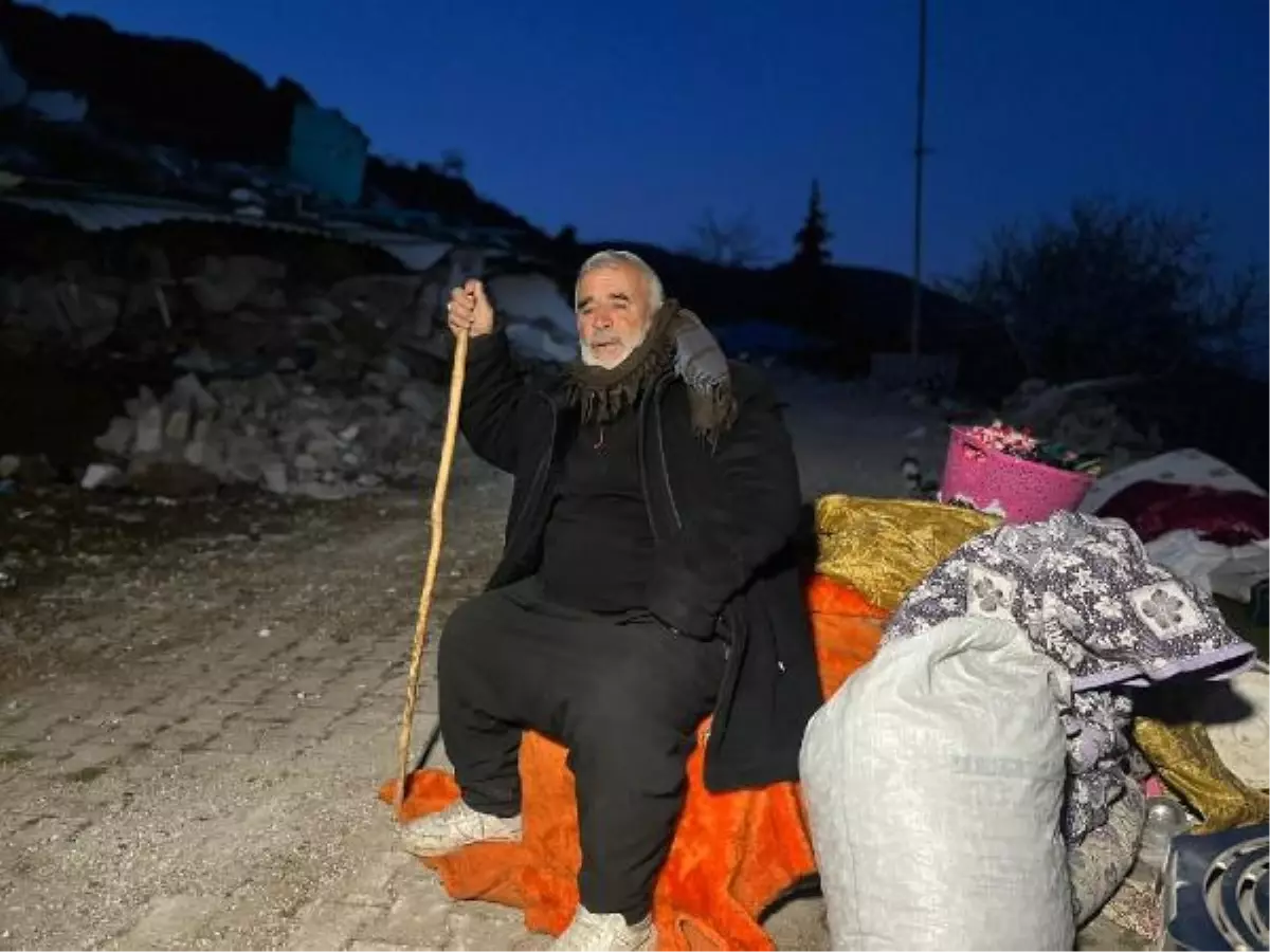 İslahiye\'de deprem kayaları yuvarladı: 2 ölü, 5 yaralı