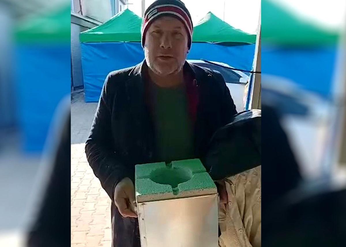 İslahiye\'ye kurulan aşevi ve yardım toplama çadırlara yaraları sarıyor