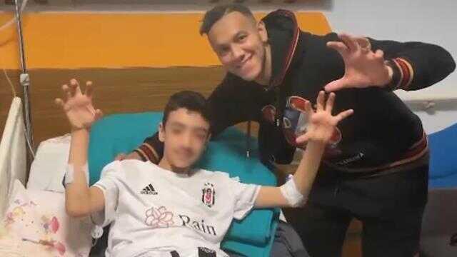 Josef de Souza, enkazdan kurtulan Arda'ya formasını verdi: Bir kız çocuğunu da evlat edinebilirim