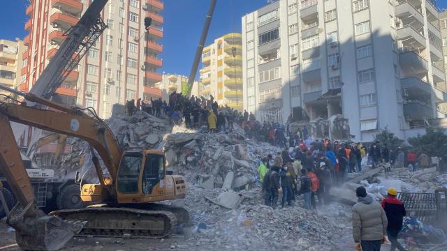 Son Dakika: Adana'da yaptığı lüks apartman 70 kişiye mezar olan müteahhit Hasan Alpargün tutuklandı