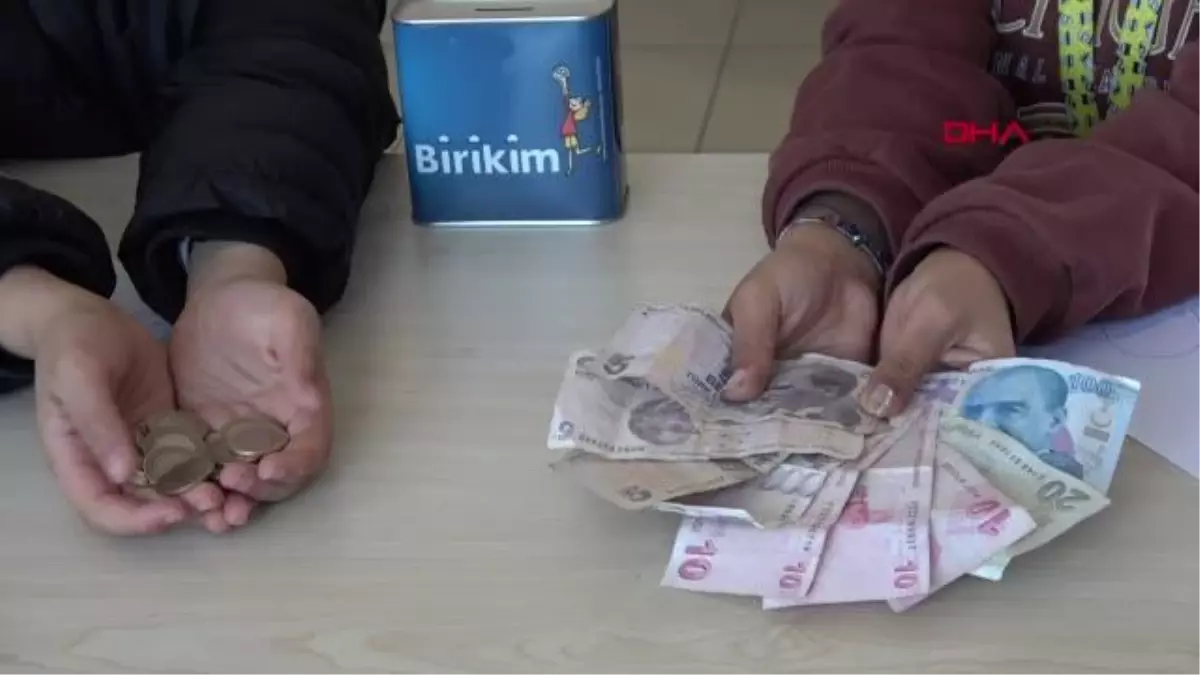 VAN-ZEYNEP VE GÜNEY KARDEŞLER, KUMBARADAKİ PARAYI DEPREMZEDELERE BAĞIŞLADI, NOTLARI DUYGULANDIRDI