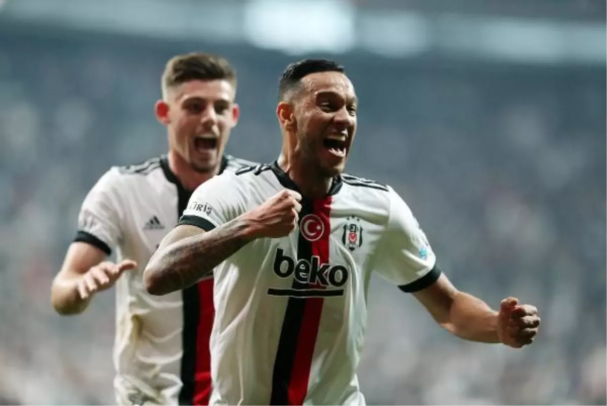 Beşiktaş\'ta Josef de Souza takımdan ayrılıyor