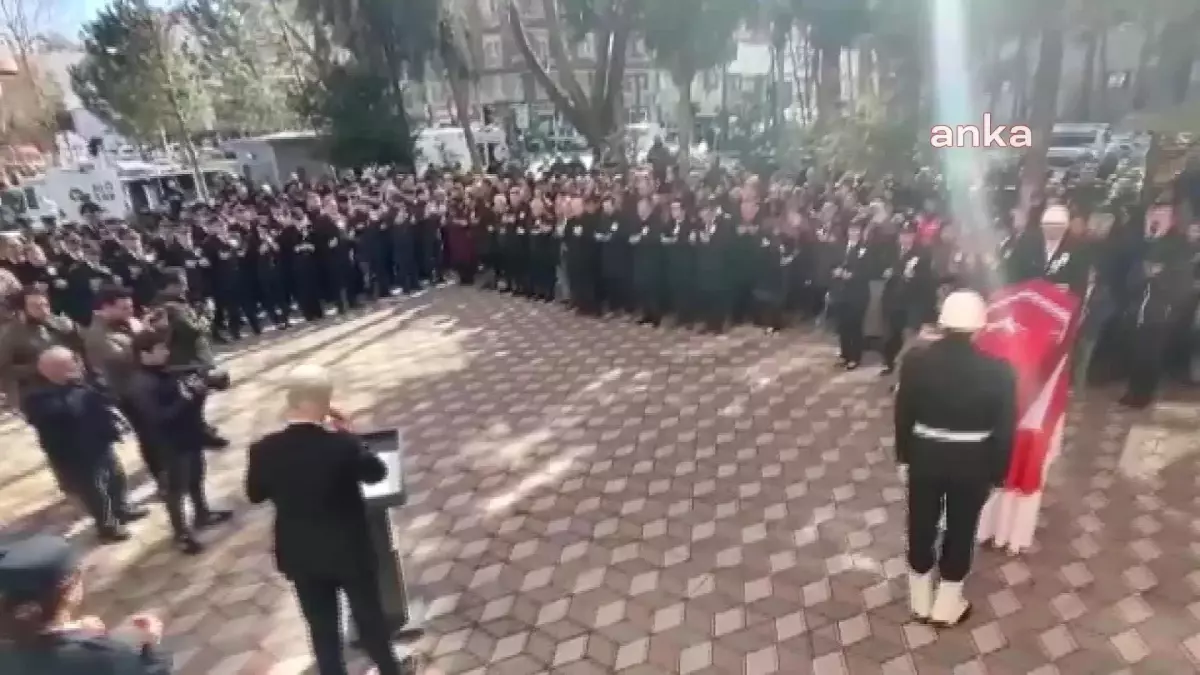 Depremde Hayatını Kaybeden Polis Ahmet Elibol, Burdur\'da Son Yolculuğuna Uğurlandı