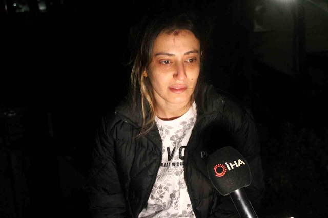 Enkazdan kendi elleriyle çıkardığı kardeşini arıyor: Öldü mü sağ mı bilmiyorum Enkazdan kendi elleriyle çıkardığı kardeşini arıyor: Öldü mü sağ mı bilmiyorum