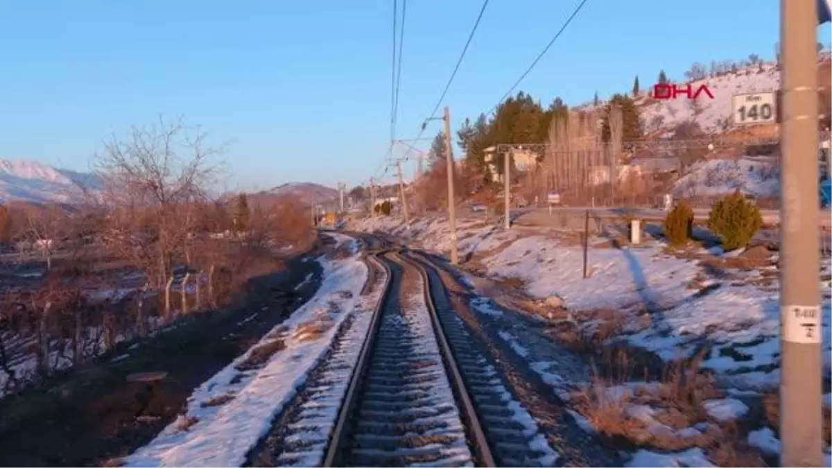 GÖLBAŞI\'NDA YAMULAN TREN RAYLARI HAVADAN GÖRÜNTÜLENDİ