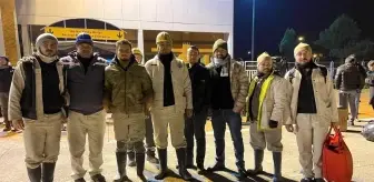 Kazma ve kürekle enkaz altındakilere umut oldular, o kahramanlar konuştu