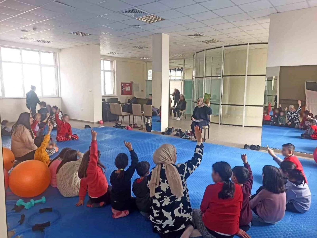 Kırşehir AEÜ, depremden etkilenen çocukları rehabilite ediyor