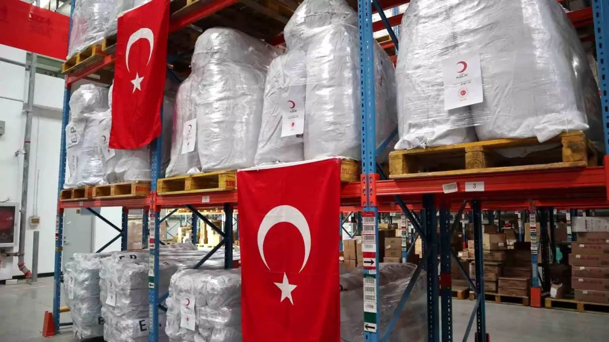 Pekin Büyükelçisi Önen: "Türkiye\'ye 254 ton yardım ulaştırdık"