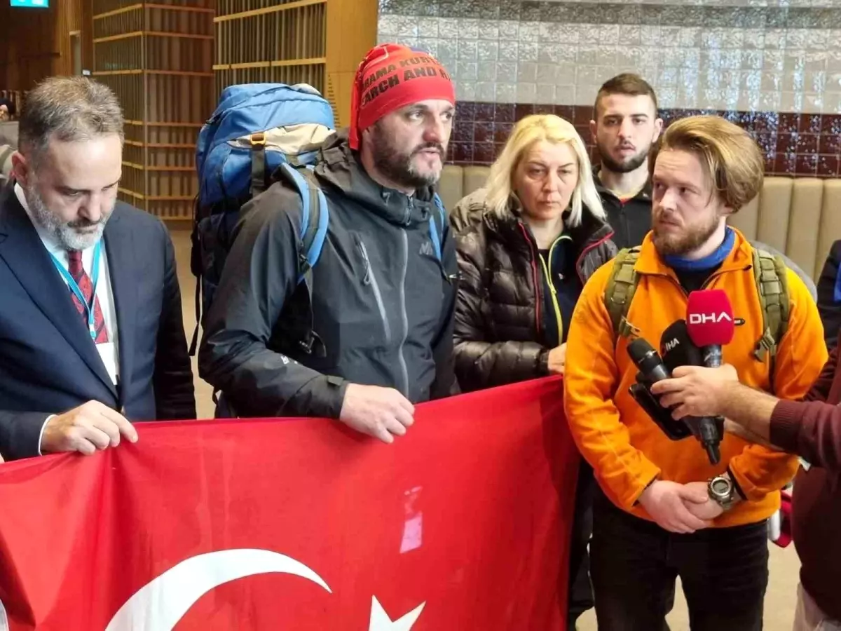 İSTANBUL-TERCÜMANIN ZOR ANLARI, GÖZYAŞLARINI TUTAMADI