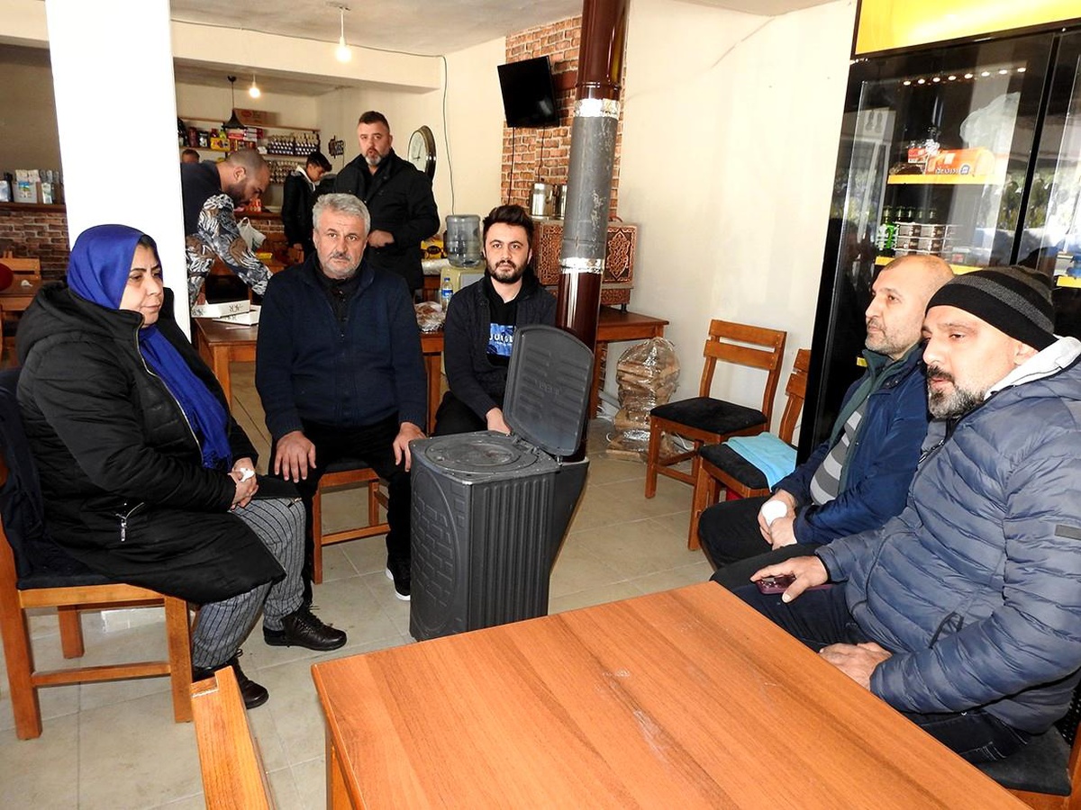 Çeşme\'ye gelen depremzedeler o anları anlattı