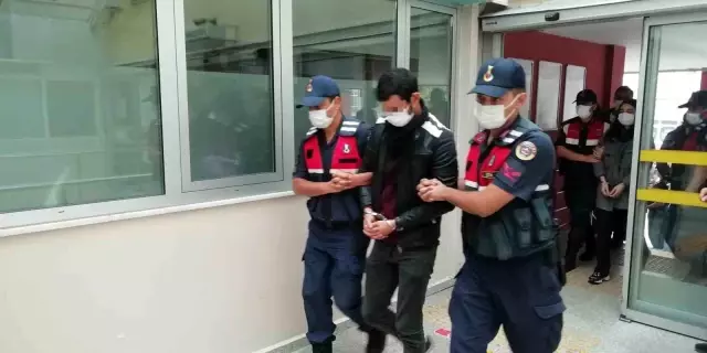 Cinayet davasında yargılanan genç kız 'Ceza almak istemiyorum' diyerek ağladı