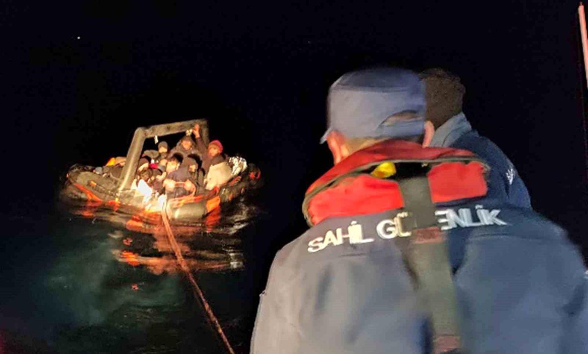Datça ve Marmaris\'te 42 düzensiz göçmen kurtarıldı