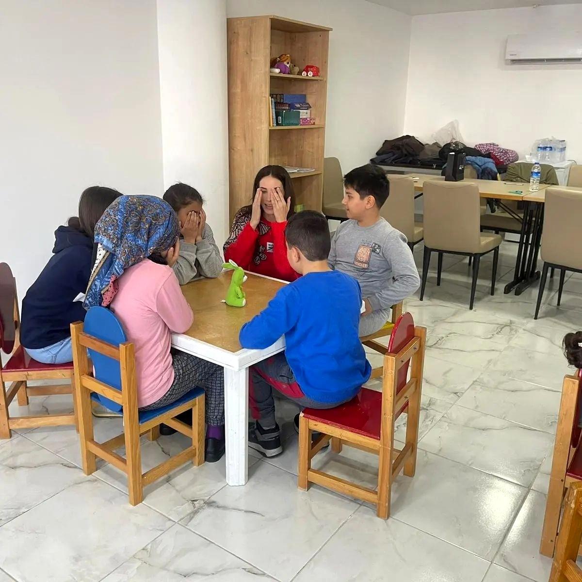 Depremzedeler için \'Psikososyal Krize Müdahale Ekibi\' oluşturuldu