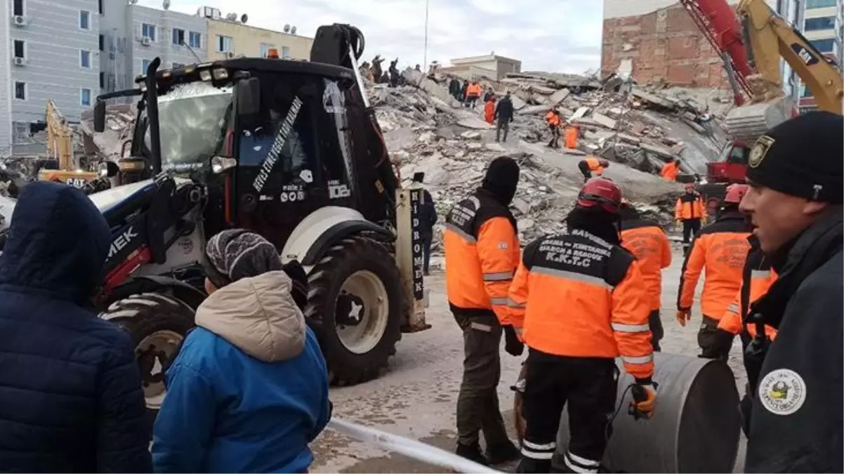Diyarbakır ve Adıyaman\'da yıkılan iki binanın 7 sorumlusu daha gözaltına alındı