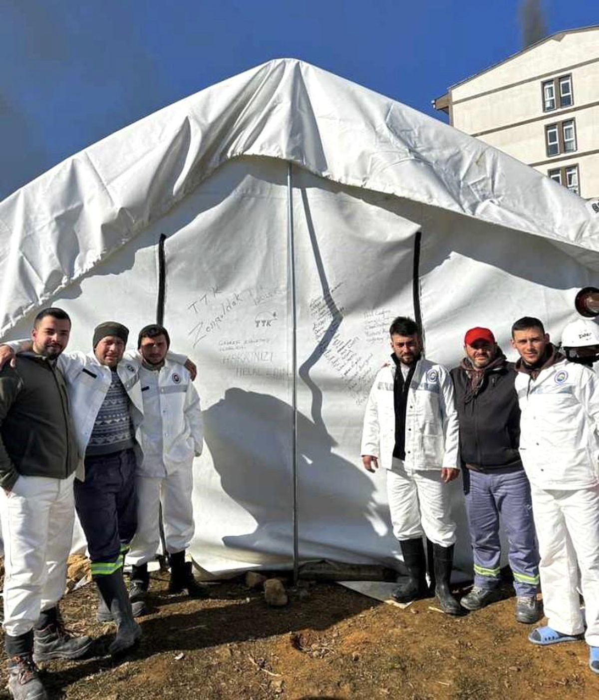 Madenciler kaldıklara çadıra not yazarak ayrıldılar