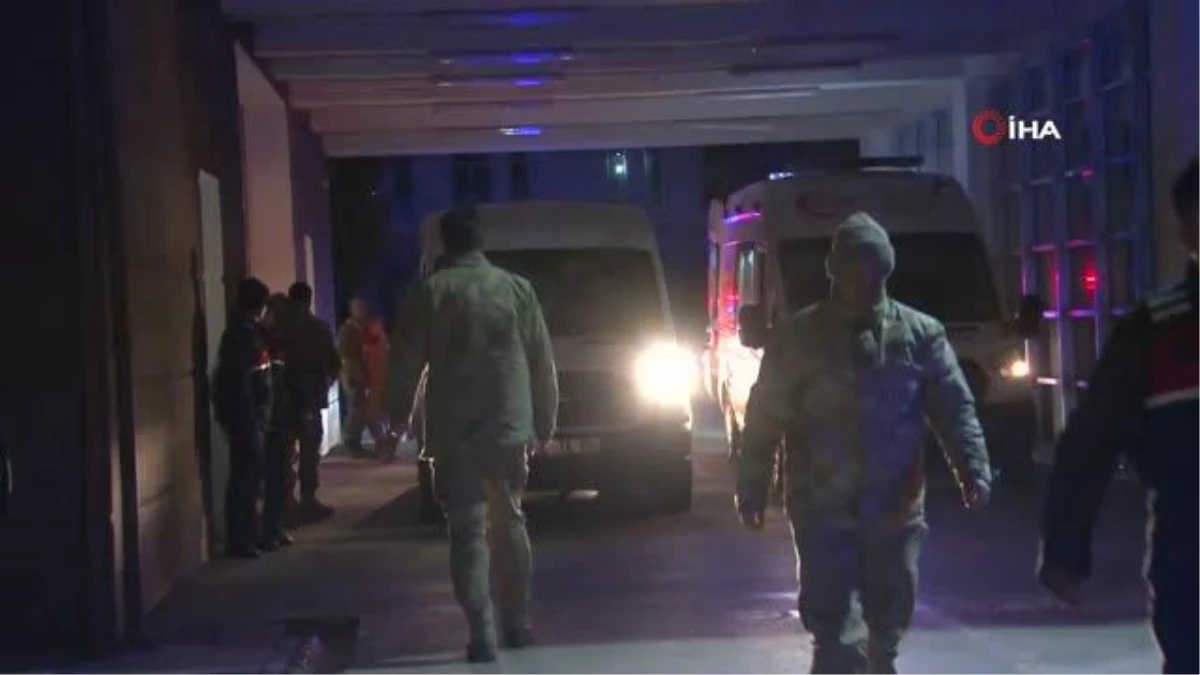 Depremde 120 kişiye mezar olan otelin sahibi ve oğlu sağlık kontrolü için hastaneye getirildi