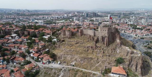 Depremzedeleri isyan ettiren fırsatçılık! Ankara'daki evlerin fiyatlarını iki katına çıkarttılar