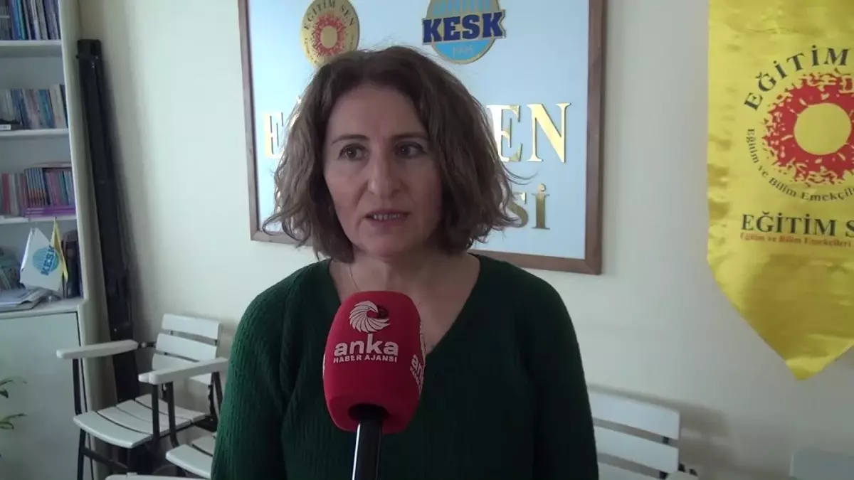 Eğitim Sen Sinop Şube Başkanı Aydın: "Üniversitelerde Uzaktan Eğitim İktidarın Plansızlığının Göstergesidir"