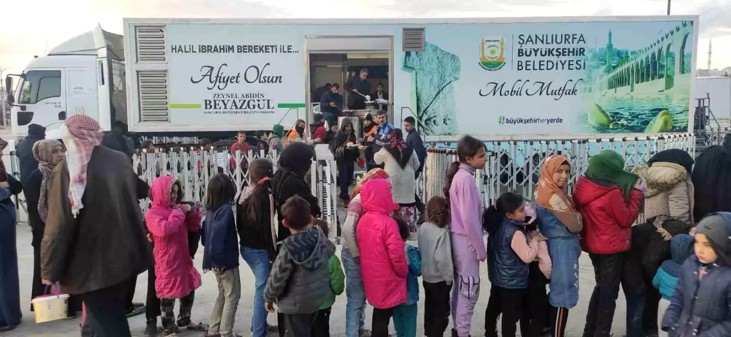 Her gün binlerce depremzedeye sıcak yemek