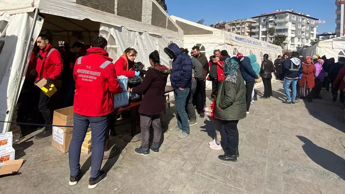 Merkezefendi Belediyesi Ekipleri, Afet Bölgesinde Çalışmalarını Sürdürüyor