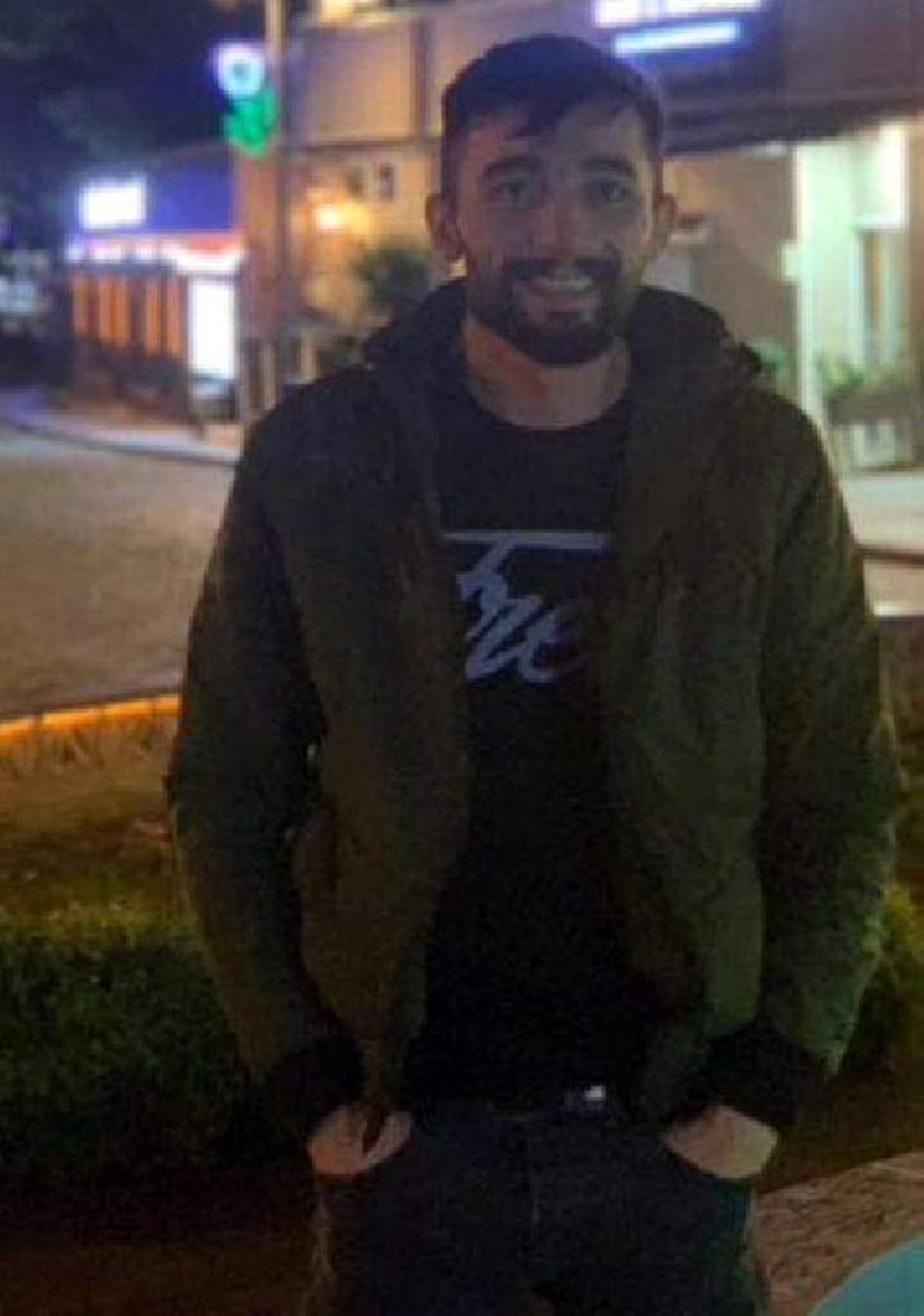Ayrılmak isteyen sevgilisini başından vurarak öldürüp, yol kenarına attı
