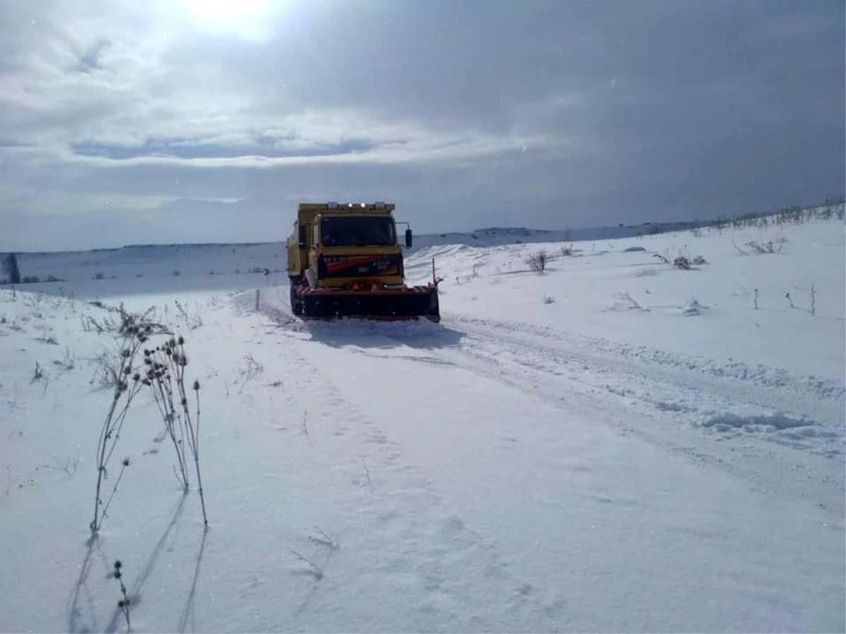 Bünyan\'da karla mücadele devam ediyor