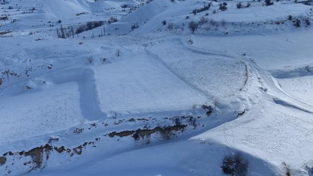 Deprem Adıyaman'ın köyünde tarlaları 3 metre yükseltti Deprem Adıyaman'ın köyünde tarlaları 3 metre yükseltti