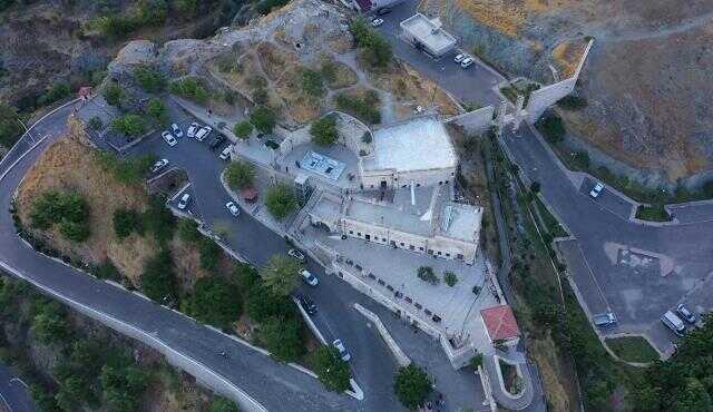 Hatay'da Darb-ı Sak Kalesi ve Bayezid-i Bistami Türbesi yıkıldı