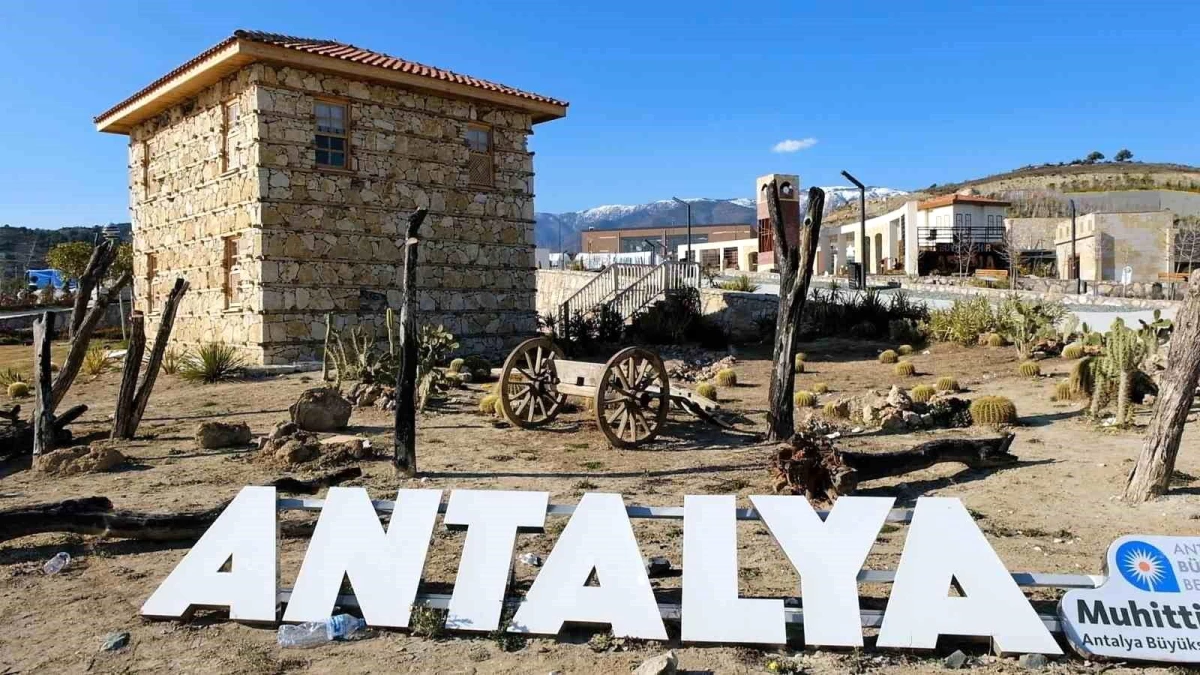 Antalya Büyükşehir\'in Hatay Expo\'da Bulunan Düğmeli Ev\'i Depremde Zarar Görmedi