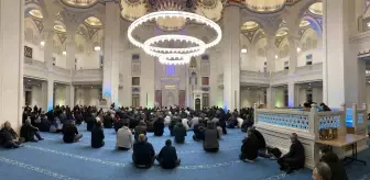 İzmir'de Miraç Kandili idrak edildi