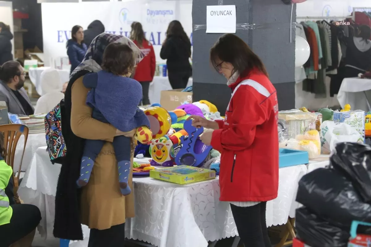 Merkezefendi Belediyesi\'nin Dayanışma Merkezi\'nden Şimdiye Dek Bin 284 Depremzede Yararlandı