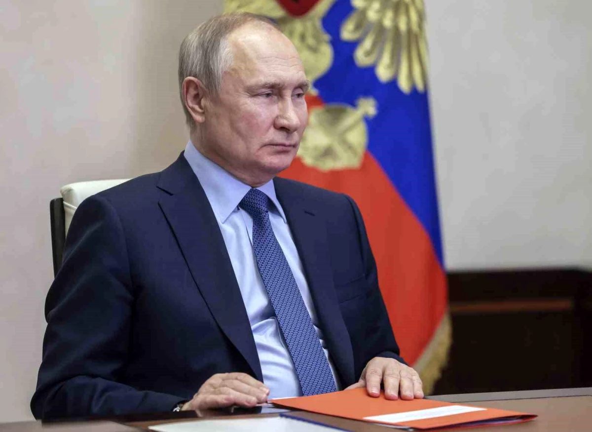Putin: "Gazprom\'un uzun vadeli planları Rusya\'nın ulusal çıkarlarını karşılıyor"