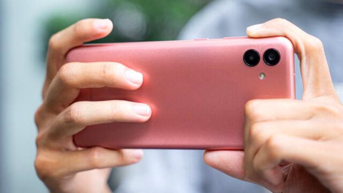 Samsung şaşırttı: Galaxy A04\'e Android 13 güncellemesi!