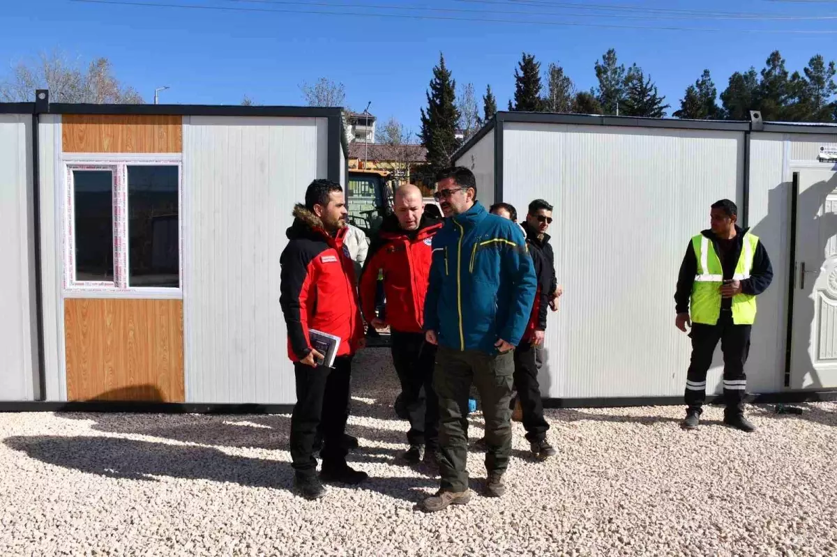 Depremin merkez üssü Pazarcık\'a konteyner kent kuruluyor