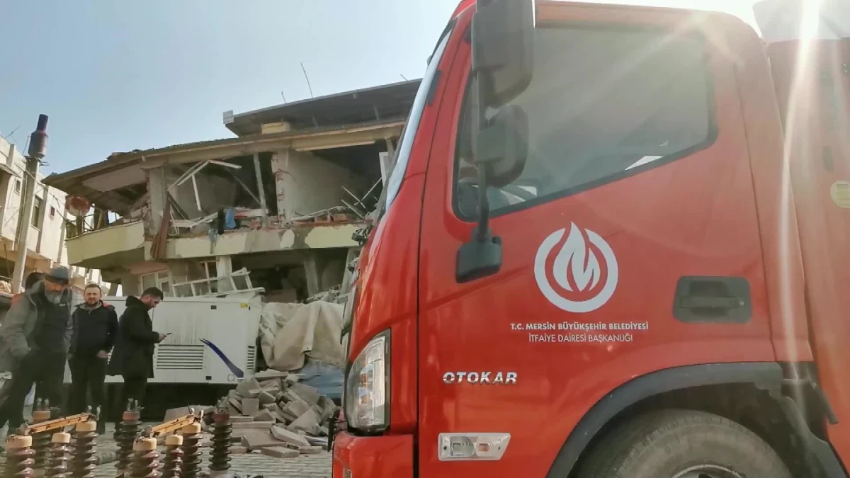 Depremlerden Sonra Evlerinden Olan Yüz Binlerce Kişi Yeni Bir Hayat Kurmaya Çalışıyor