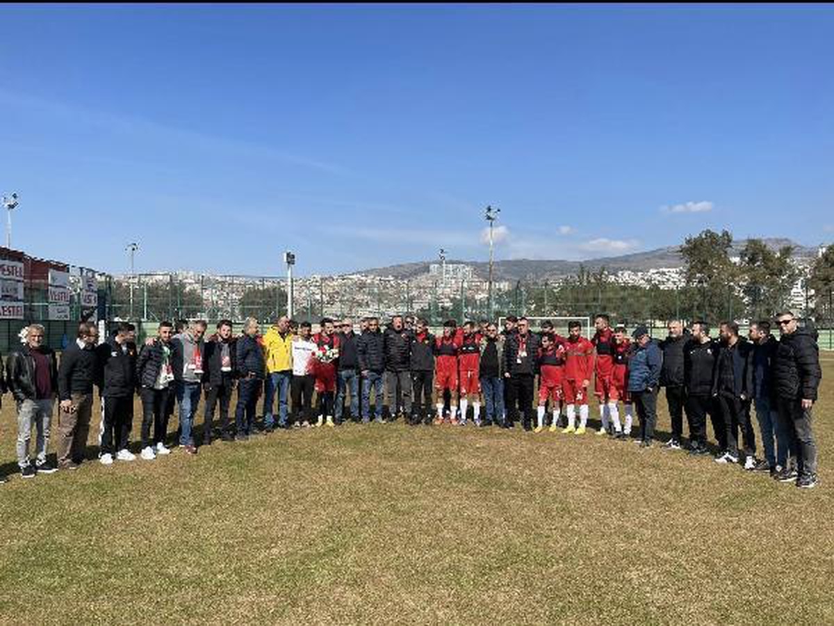 Göztepe taraftarlarından Karşıyaka\'ya ziyaret