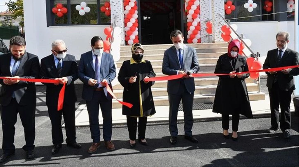 İstanbul'da deprem sonrası yapılan ve 1,5 sene önce tadilat edilen okul 'riskli yapı' çıktı