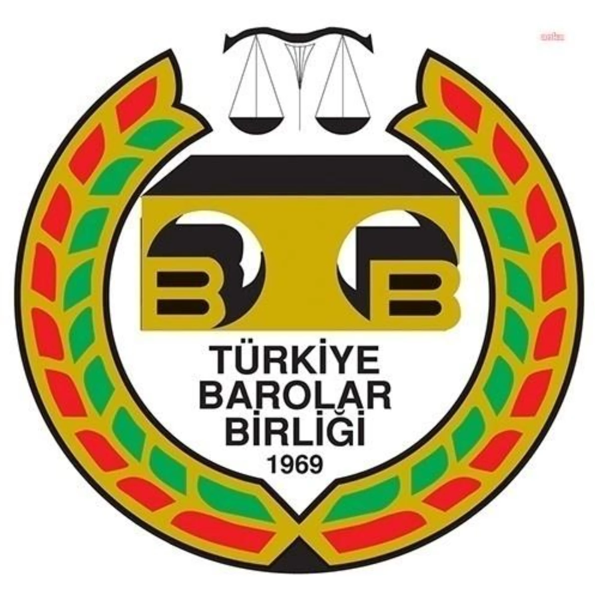 Türkiye Barolar Birliği: "Türk Medeni Kanunu\'nun 129. Maddesi Uyarınca Evlat Edinen ile Evlatlık ve Onun Çocukları Arasında Evlenme Yasaktır"