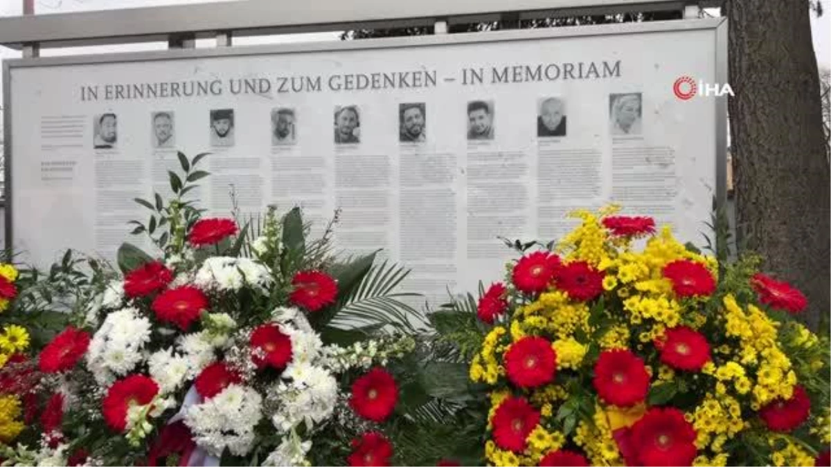 Almanya\'da Hanau\'daki ırkçı saldırının kurbanları unutulmadıIrkçı terör saldırısında hayatını kaybedenler Hanau\'da anıldı