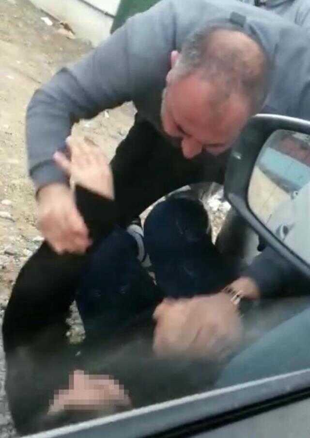 Boşanma aşamasındaki depremzede kadın çocuğunu görmek istedi, eşi tarafından böyle darp edildi Boşanma aşamasındaki depremzede kadın çocuğunu görmek istedi, eşi tarafından böyle darp edildi