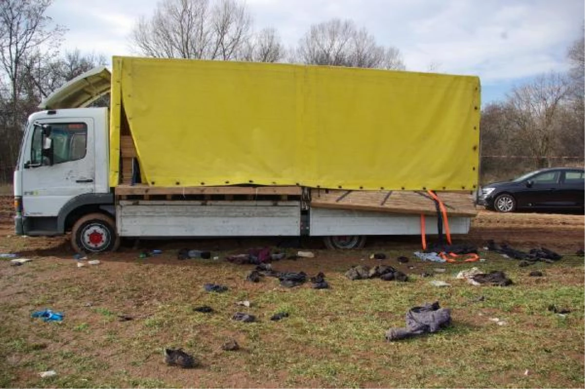 Bulgaristan\'da terk edilmiş kamyonun kasasında 18 göçmen ölü bulundu