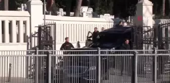 Cumhurbaşkanı Erdoğan anne ve babasını kabrinde ziyaret etti