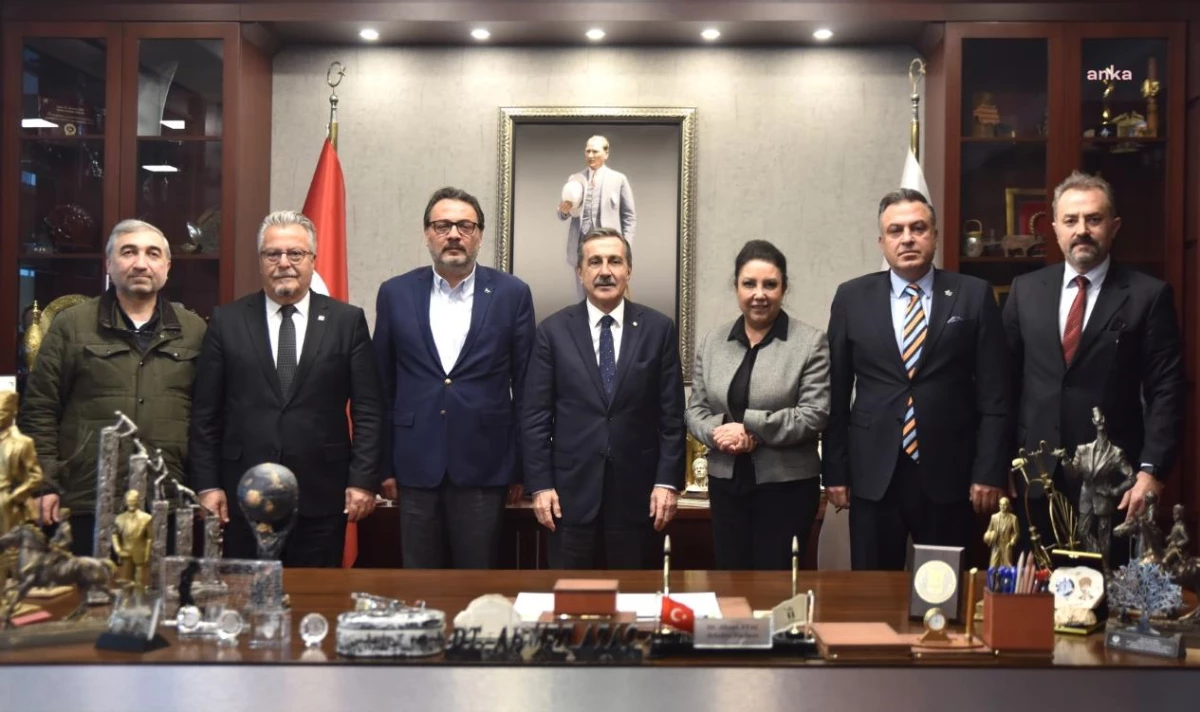 Tepebaşı Belediye Başkanı Ataç, Millet İttifakı\'nın İl Temsilcileriyle Bir Araya Geldi