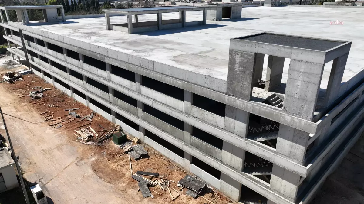 Akdeniz Üniversitesi Katlı Otoparkı\'nda betonarme imalatı tamamlandı
