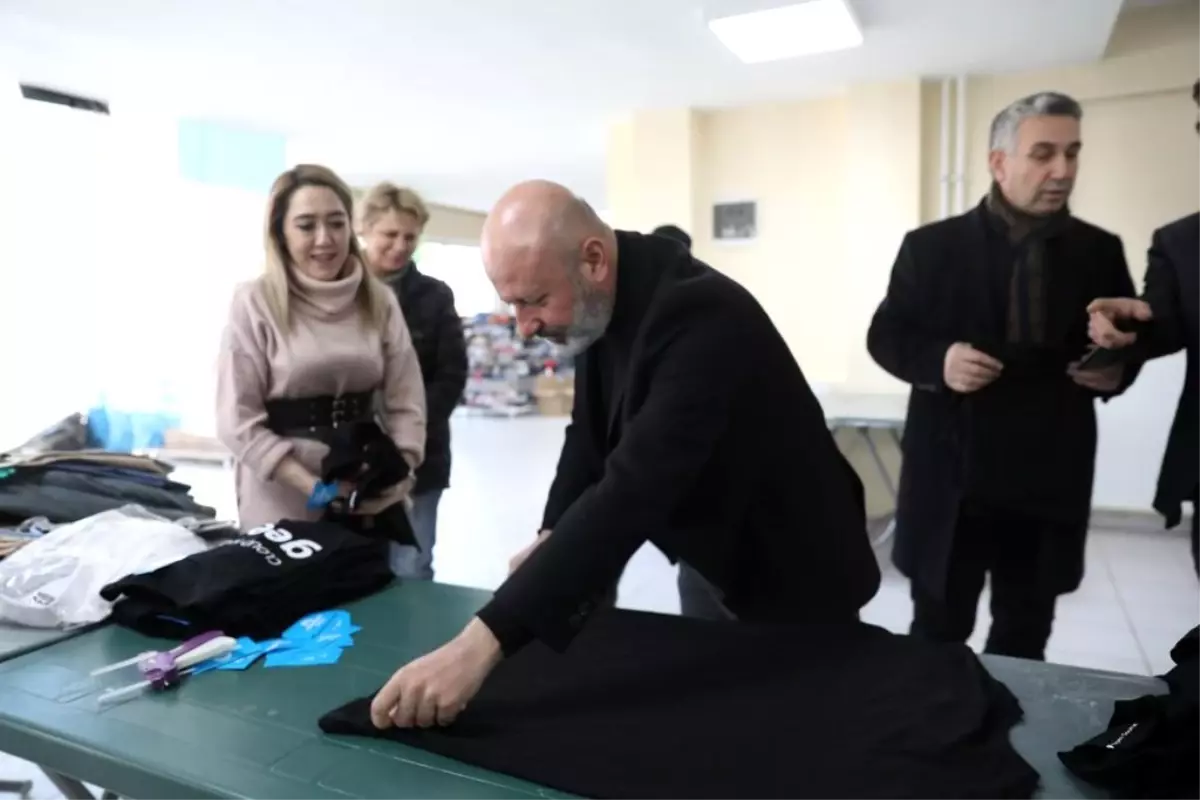 Başkan Çolakbayrakdar: "Birlik ve beraberlik içinde bu zor günleri aşacağız"