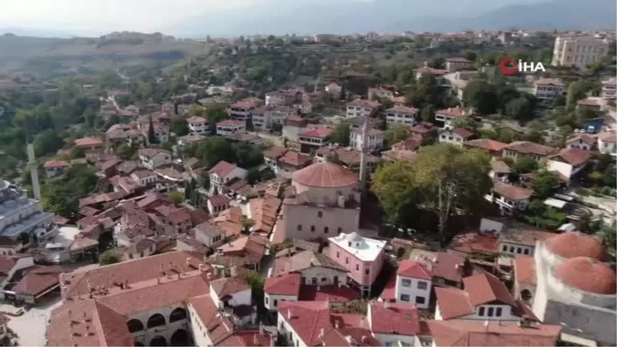Çatkı sistemiyle inşa edilen Safranbolu evleri depremde kaçış imkanı sağlıyor